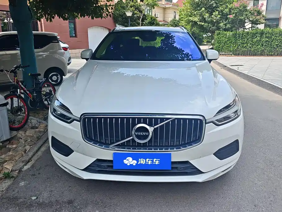 Volvo XC60 2018 — фото 2