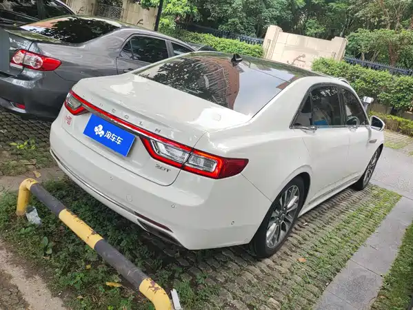 Lincoln Continental 2021