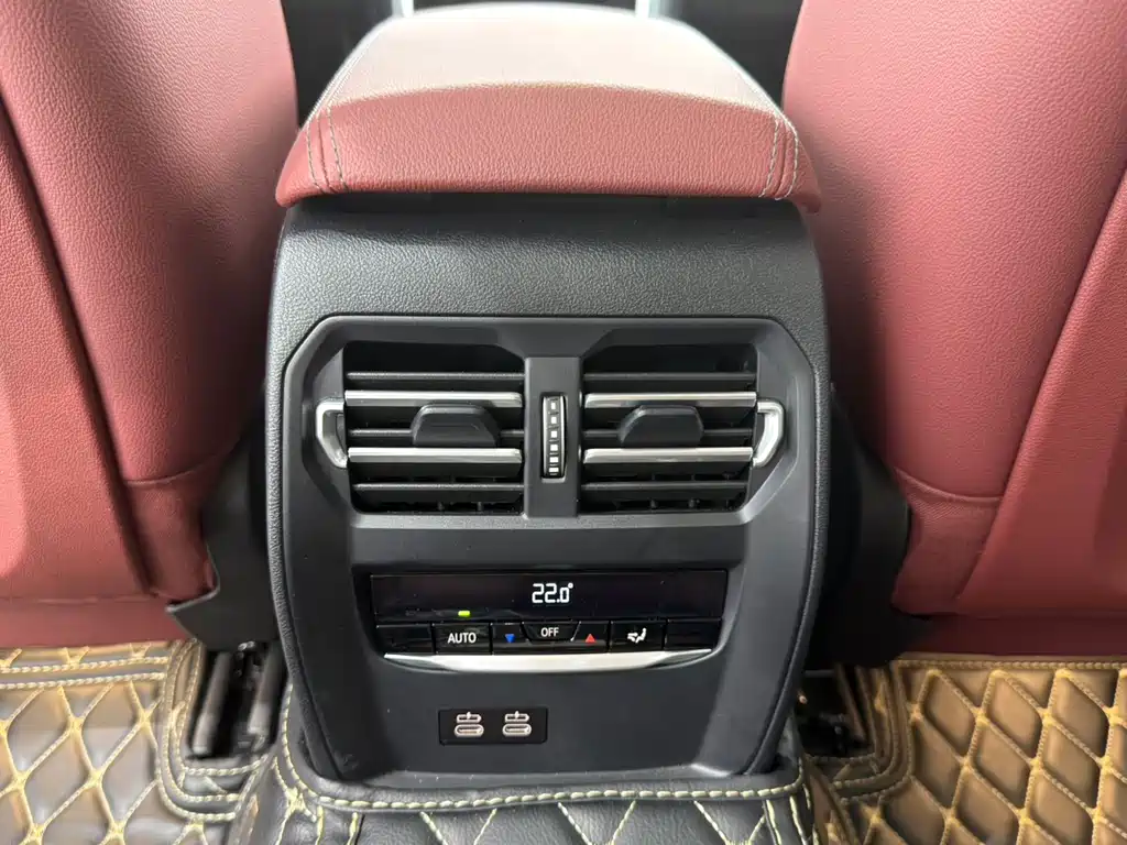 BMW 3 Series 2023 — фото 15