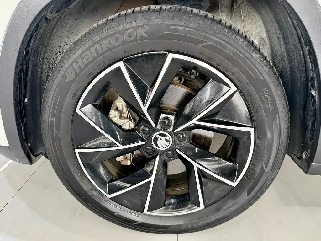 Skoda Kamiq 2023 — фото 13