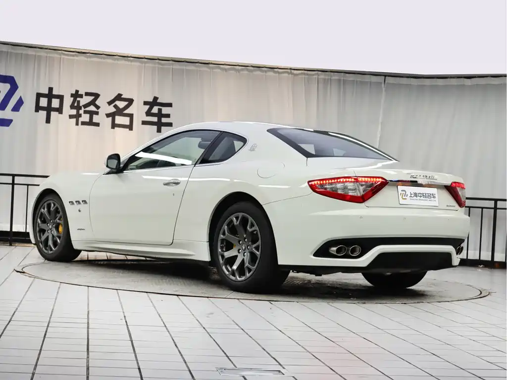Maserati GranTurismo 2013 — фото 4