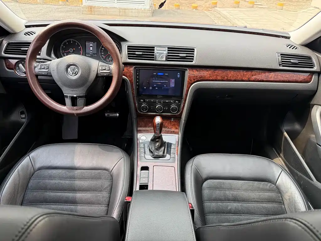 Volkswagen Passat 2015 — фото 11