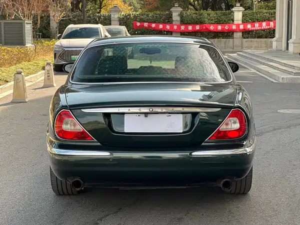 Jaguar XJ 2004