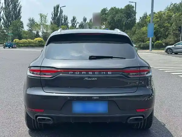 Porsche Macan 2021