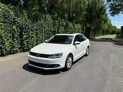Volkswagen Sagitar 2013