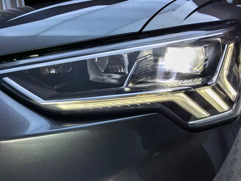 Audi Q3 Sportback 2022 — фото 7