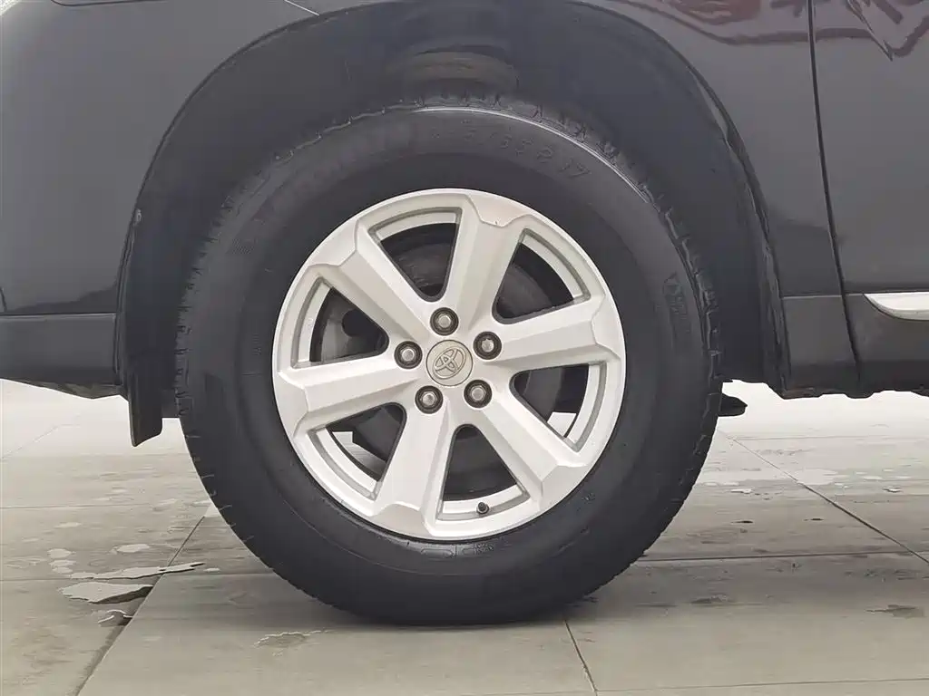 Toyota Highlander 2014 — фото 17