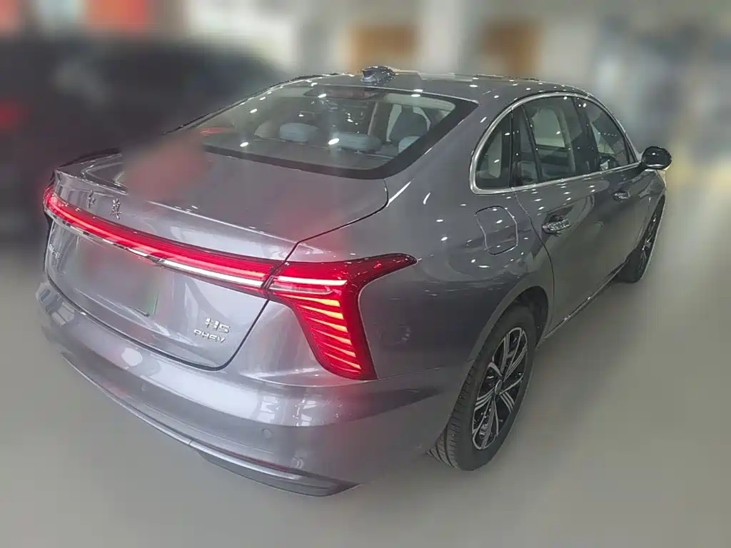 Hongqi H5 PHEV 2025 — фото 12