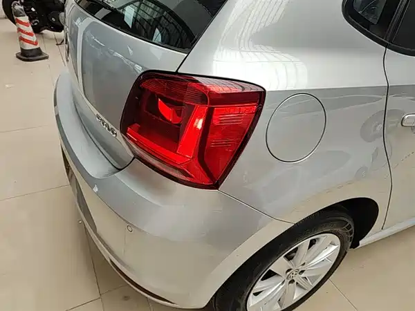 Volkswagen Polo 2014