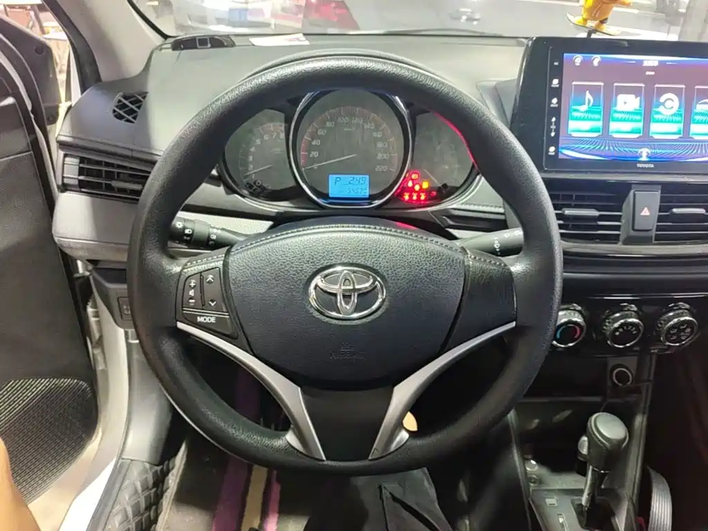 Toyota Vios 2023 — фото 11