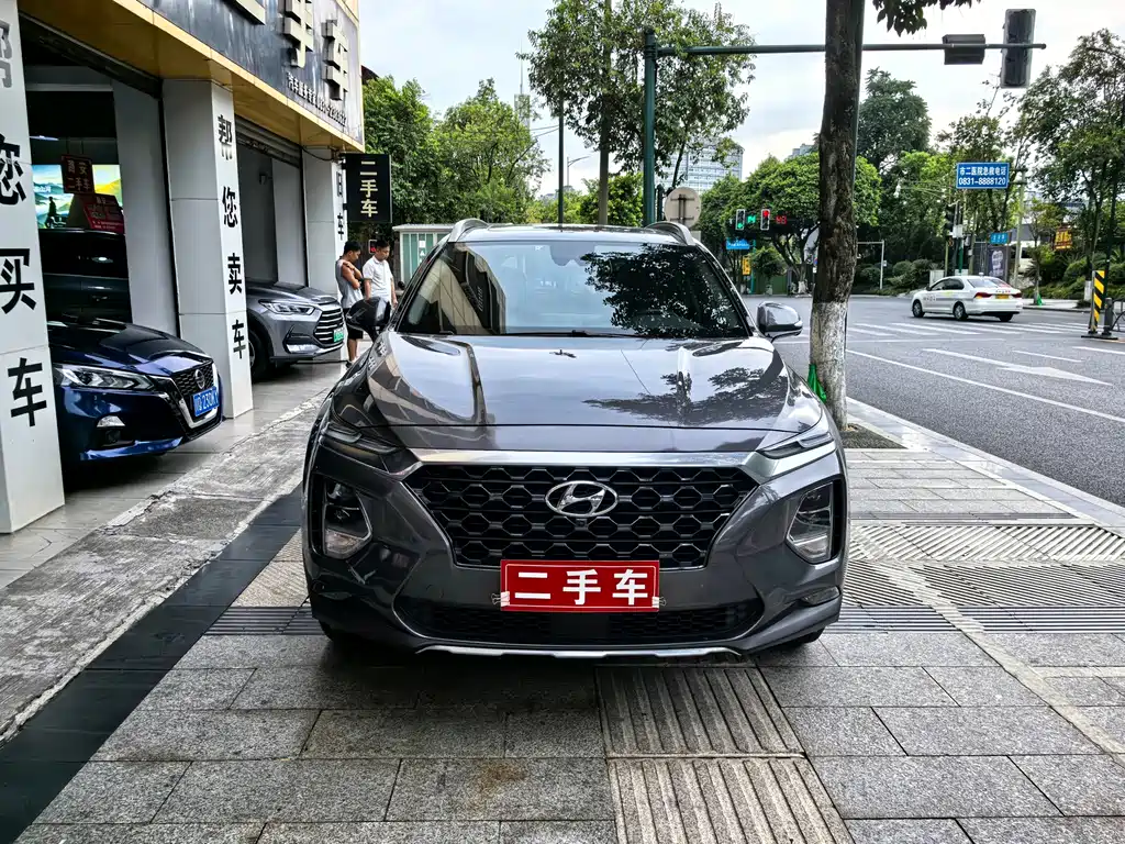 Hyundai Santa Fe 2019 — фото 3