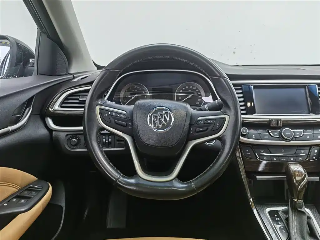 Buick Excelle 2019 — фото 11