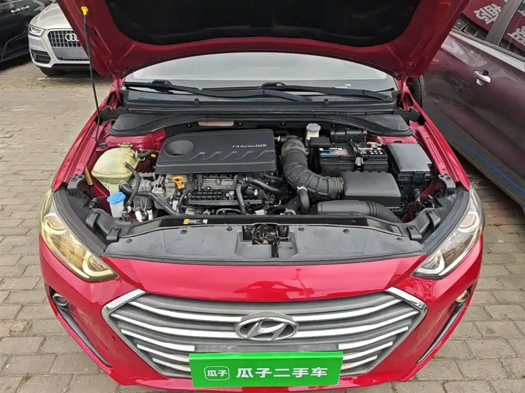 Hyundai Elantra 2018 — фото 20