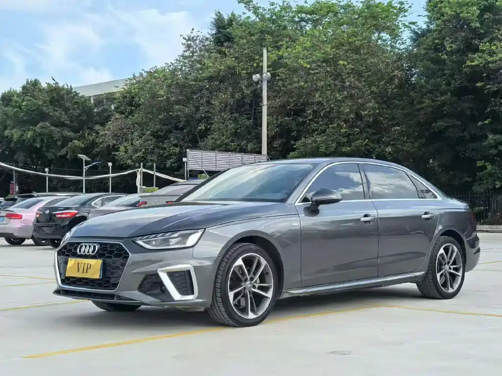Audi A4L 2021