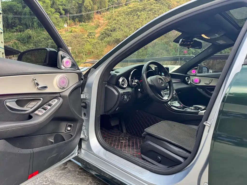 Mercedes-Benz C-Class 2018 — фото 11