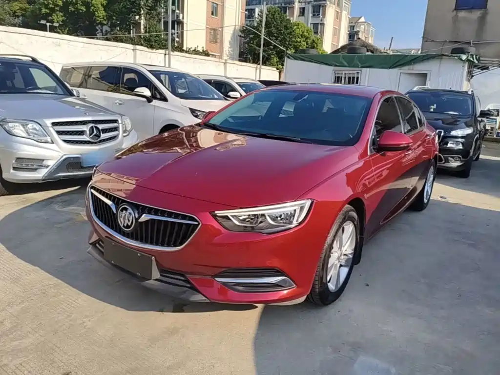 Buick Regal 2018 — фото 2
