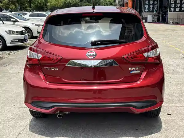 Nissan Tiida 2016