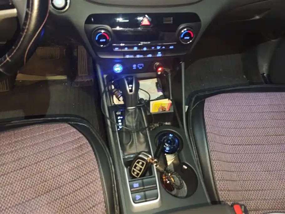 Hyundai Tucson 2017 — фото 16