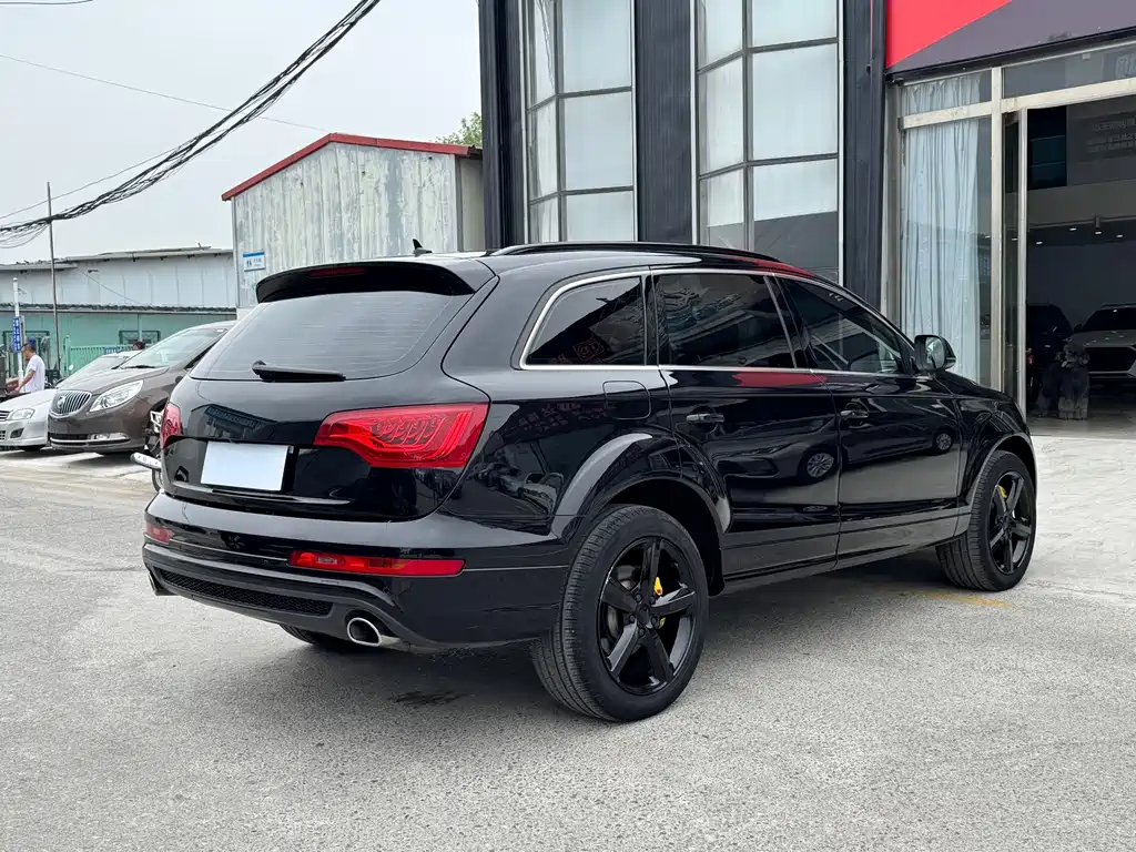 Audi Q7 2015 — фото 4