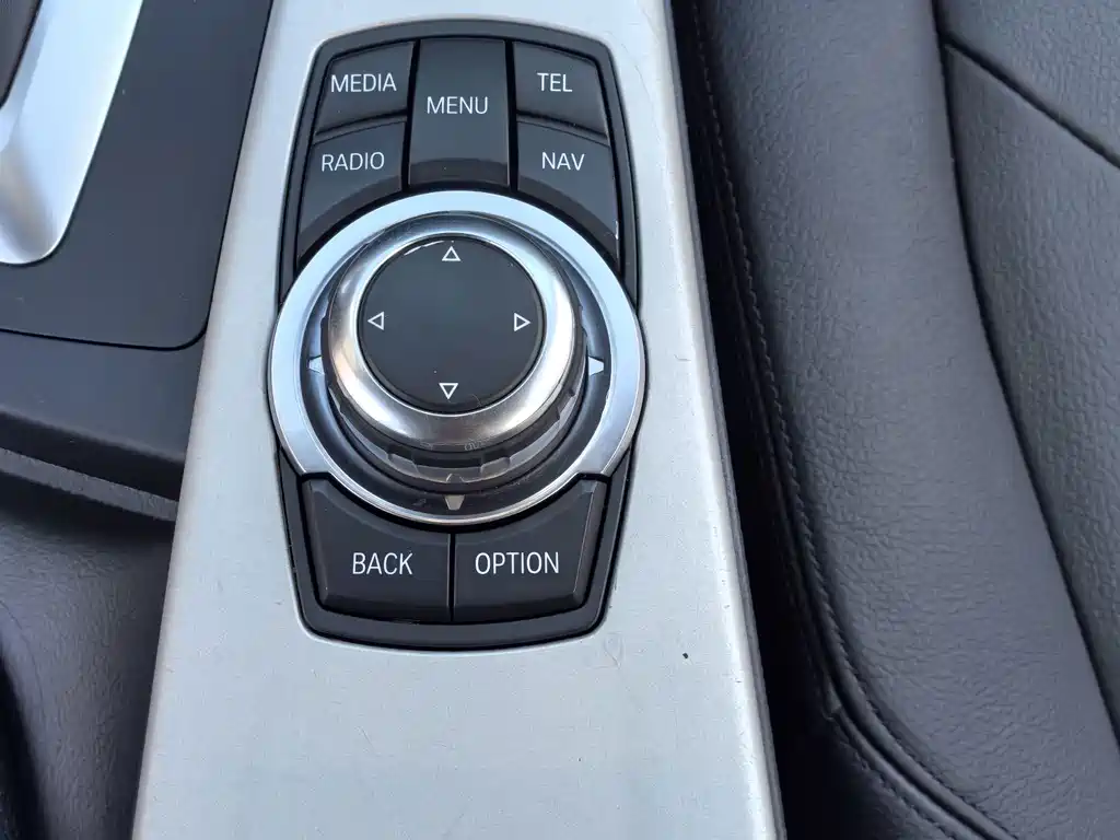 BMW 3 Series 2015 — фото 21