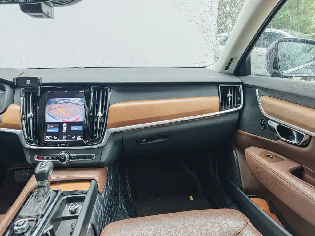 Volvo S90 2020 — фото 15