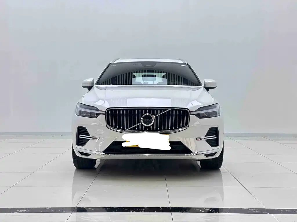Volvo XC60 PHEV 2024 — фото 2
