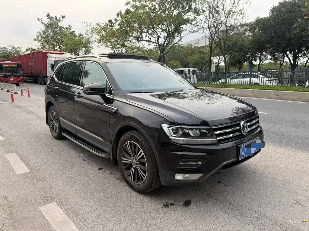 Volkswagen Tiguan L 2020 — фото 3