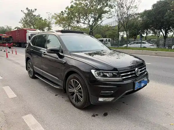 Volkswagen Tiguan L 2020