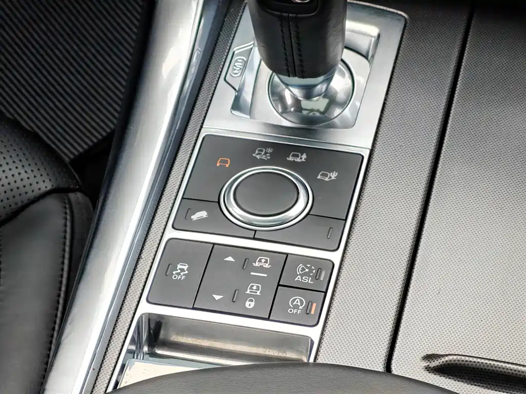 Land Rover Range Rover Sport 2016 — фото 13