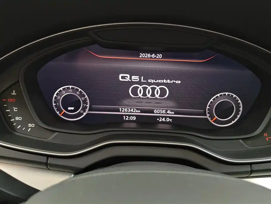 Audi Q5L 2019 — фото 14
