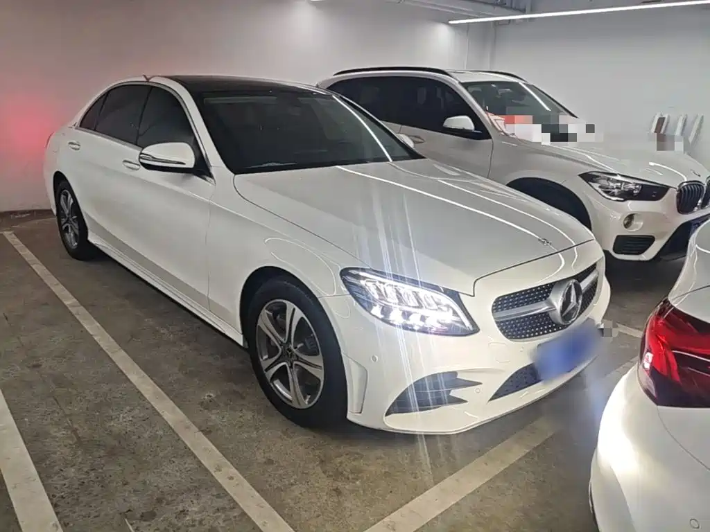 Mercedes-Benz C-Class 2020