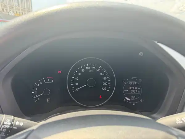 Honda Vezel 2016