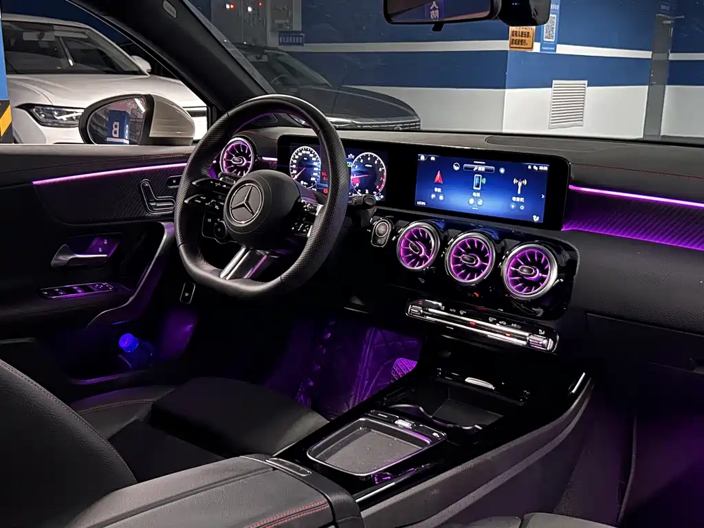 Mercedes-Benz A-Class 2025 — фото 11