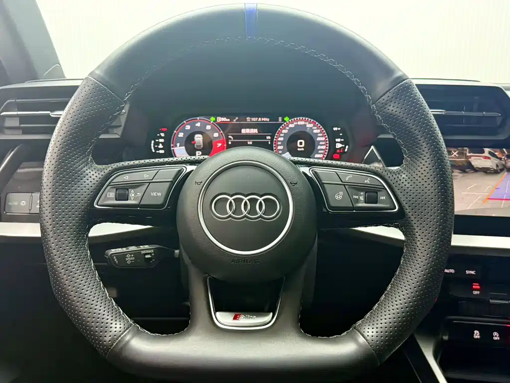 Audi A3 2023 — фото 15