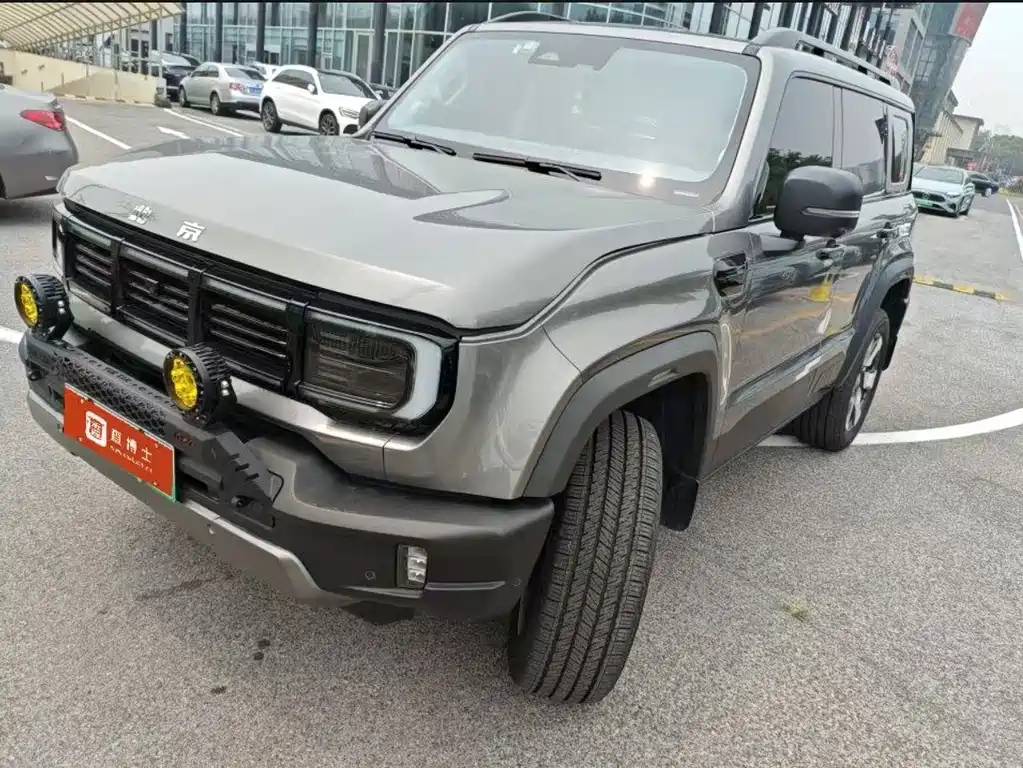 Beijing Off-Road BJ40 EREV 2025