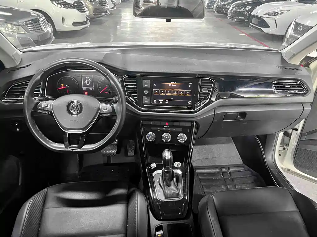 Volkswagen T-Roc 2019