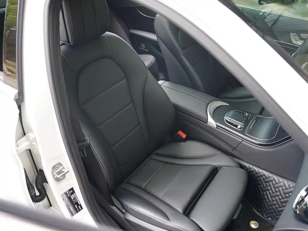 Mercedes-Benz C-Class 2021 — фото 12