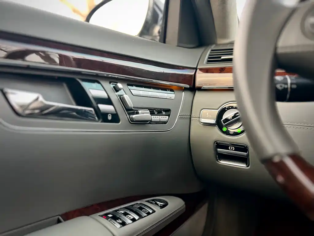 Mercedes-Benz S-Class 2007 — фото 23