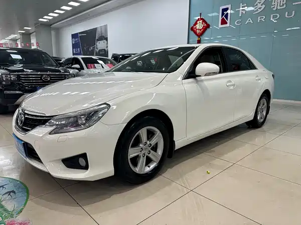 Toyota Reiz 2013