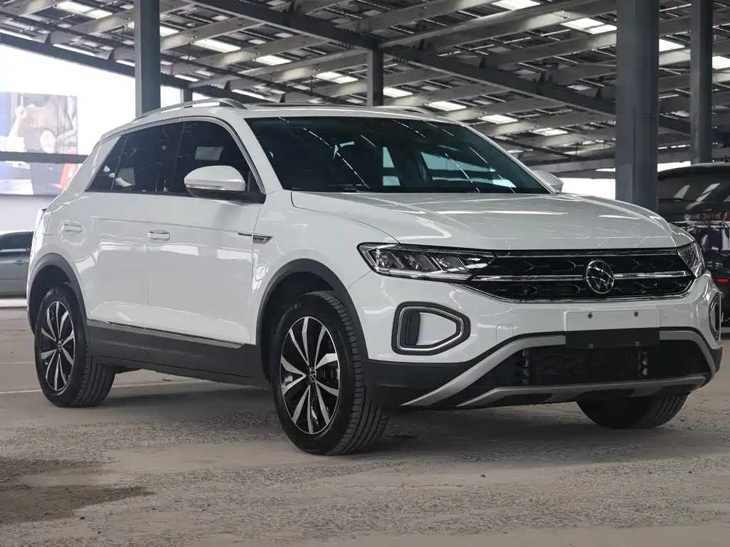 Volkswagen T-Roc 2023