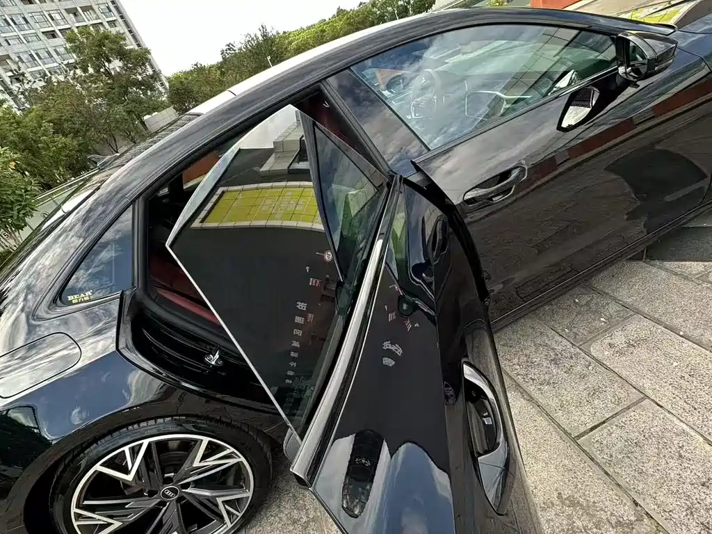Audi A7L 2023 — фото 39