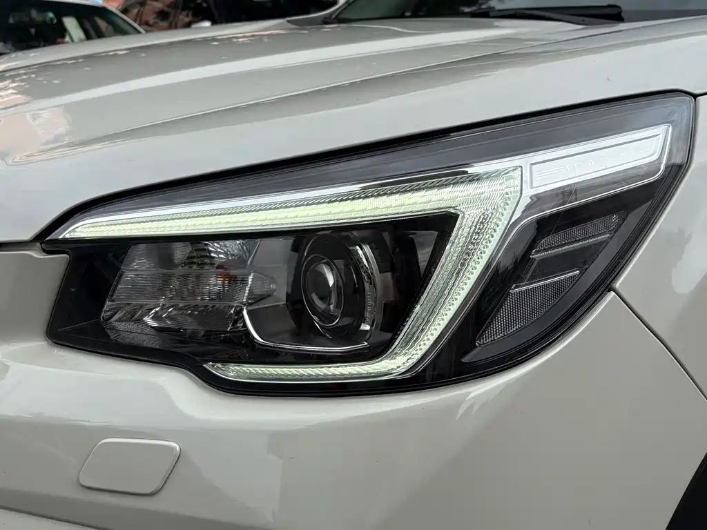 Subaru Forester 2021 — фото 21