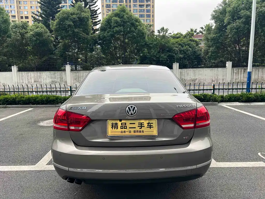 Volkswagen Passat 2015 — фото 15