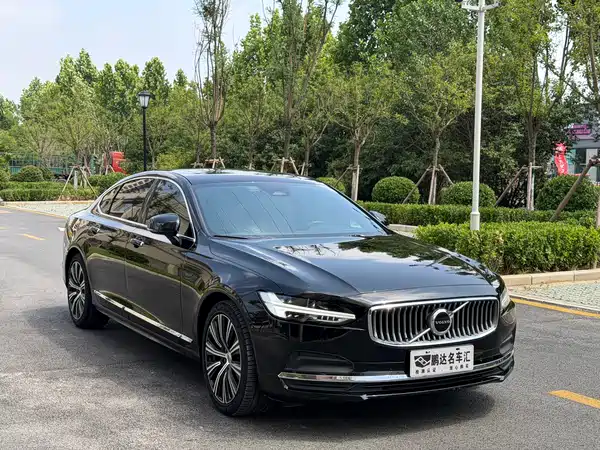 Volvo S90 2022