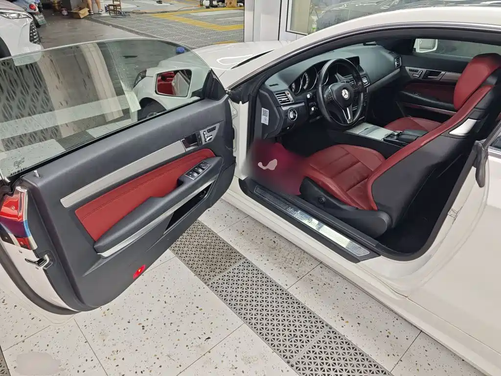 Mercedes-Benz E-Class 2015 — фото 16