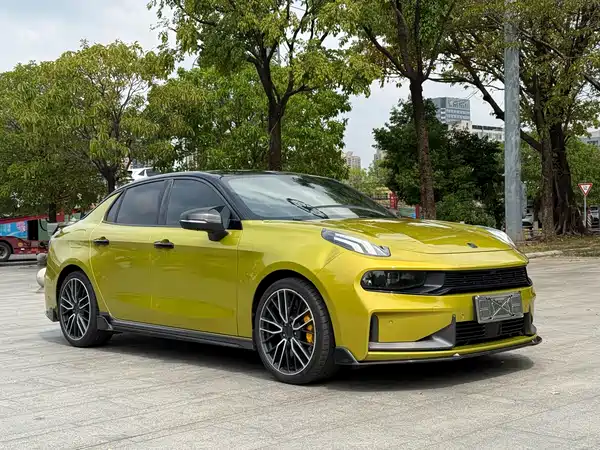 Lynk & Co 03 2021