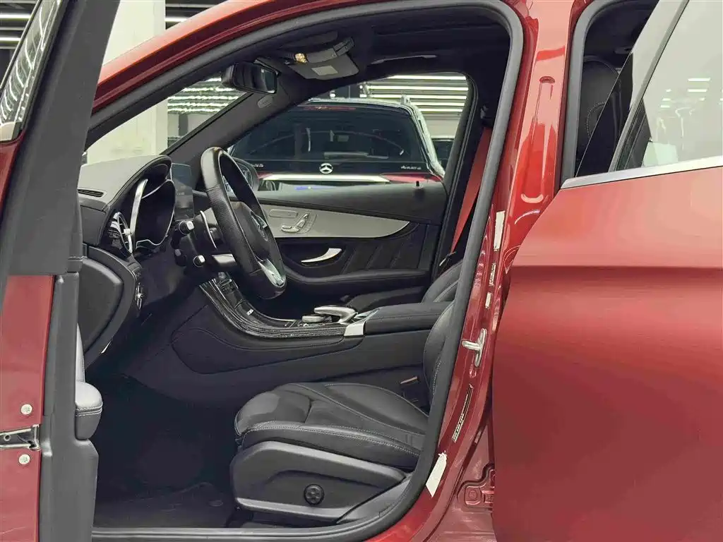 Mercedes-Benz GLC AMG 2019 — фото 6