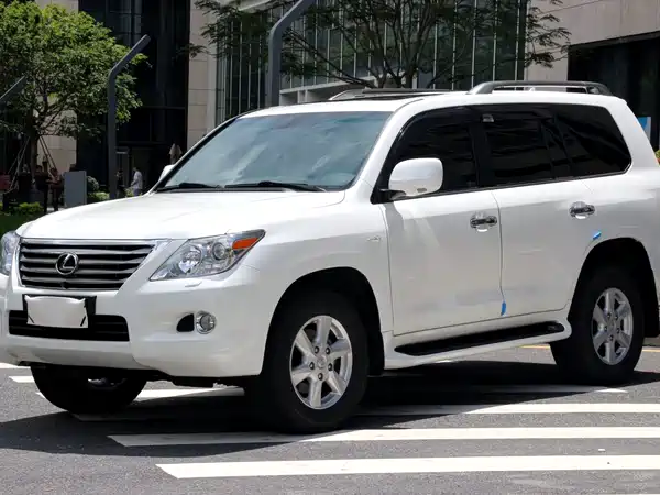 Lexus LX 2012