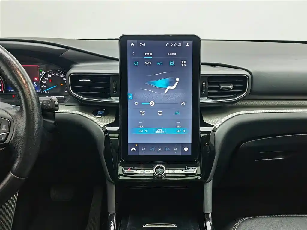Ford Explorer 2020 — фото 12