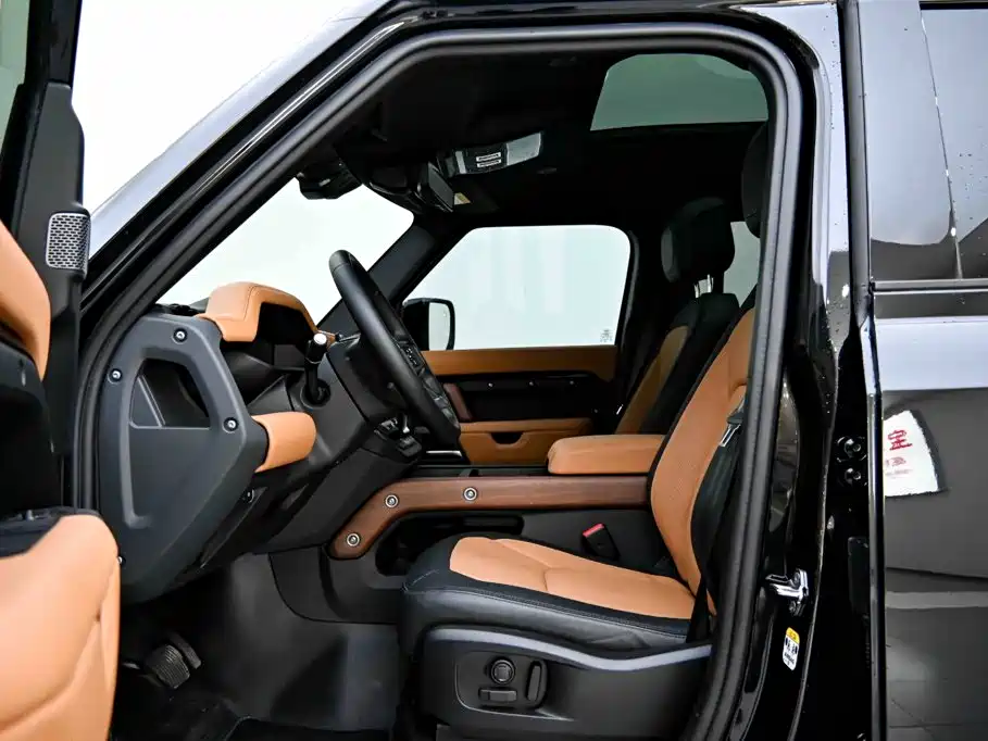 Land Rover Defender 2024 — фото 4